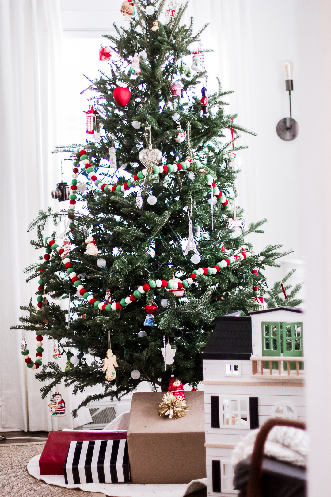 White Tree Garland 