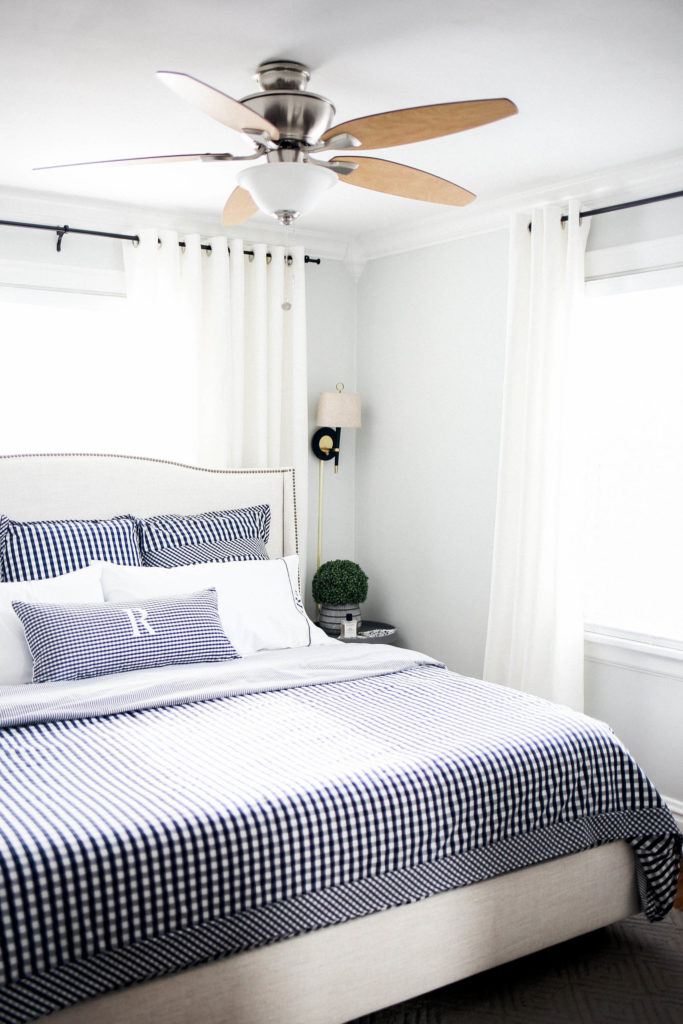 average small bedroom size